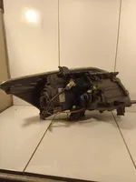 Toyota Auris 150 Lampa przednia 8115002470