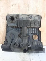 Volkswagen Polo Couvercle cache moteur 03E129607