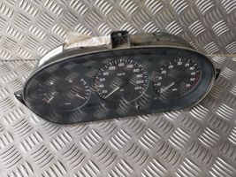 Renault Megane I Compteur de vitesse tableau de bord 7700847784