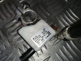 Audi A4 S4 B8 8K Maakaapeli, akku 8K0915181B