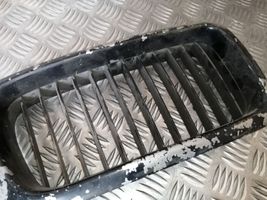 BMW 7 E38 Front grill 8125816