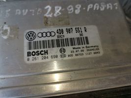 Audi A6 S6 C5 4B Variklio valdymo blokas 0261204690