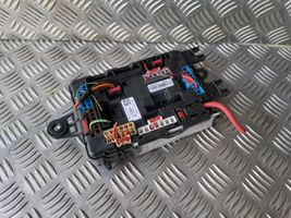 BMW 3 F30 F35 F31 Sulakemoduuli 9389070