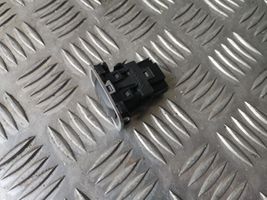 Volvo V60 Bouton poussoir de démarrage du moteur 31456645