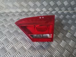 Volkswagen PASSAT B7 USA Lampy tylnej klapy bagażnika 561945094C