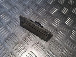 Audi Q5 SQ5 Przełącznik / Przycisk otwierania klapy bagażnika 5N0827566B