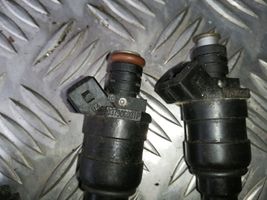 Audi 80 90 S2 B4 Injecteur de carburant 037906031P