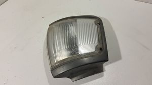 Toyota Hilux (N80, N90, N100, N110) Indicatore di direzione anteriore 011389