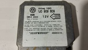Volkswagen Golf IV Sterownik / Moduł Airbag 1J0909609