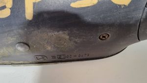 Volkswagen PASSAT B5 Front door electric wing mirror E1020479