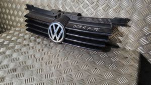 Volkswagen Bora Grotelės priekinės 1J5853655C