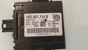 Audi A3 S3 8P Signalizācijas vadības bloks 1K0907719B