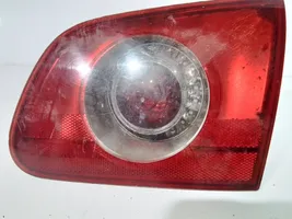 Volkswagen PASSAT B6 Galinis žibintas dangtyje 1K6945259