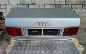 Audi A8 S8 D2 4D Tylna klapa bagażnika 