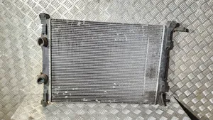 Renault Megane II Dzesēšanas šķidruma radiators 8200357536