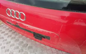 Audi A4 S4 B5 8D Tylna klapa bagażnika 