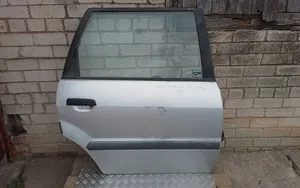 Mitsubishi Space Wagon Задняя дверь 
