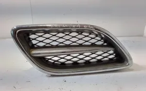 Nissan Primera Grille inférieure de pare-chocs avant 623209F5