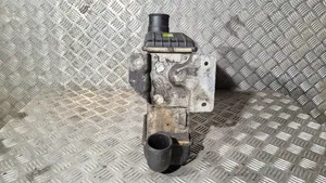 Hyundai Elantra Starpdzesētāja radiators 2827027010