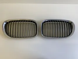 BMW 7 F01 F02 F03 F04 Etusäleikkö 10627110