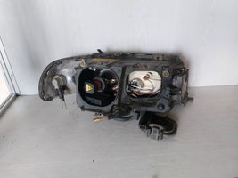 Audi A8 S8 D2 4D Lampa przednia 4D0941003BD