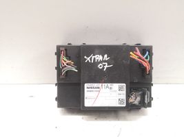 Nissan X-Trail T30 Module confort 