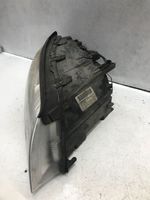 Volvo V70 Lampa przednia 31214354