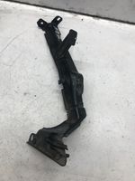 Audi A4 S4 B8 8K Supporto di montaggio del parafango 8K0821135