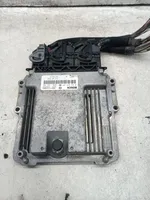 Renault Trafic II (X83) Calculateur moteur ECU 0281018497