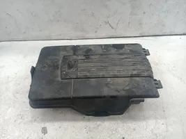 Volkswagen PASSAT B7 Couvercle de boîtier de batterie 3C0915443A