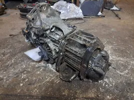 Audi 80 90 S2 B4 Mechaninė 5 pavarų dėžė 012301103J