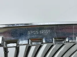 Volvo V50 Grille de calandre avant 08678556