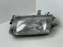 Mazda 323 Lampa przednia 11061700