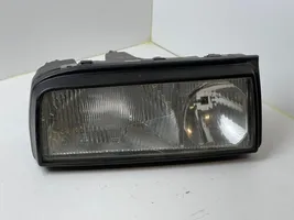 Volkswagen Corrado Lampa przednia 13280600