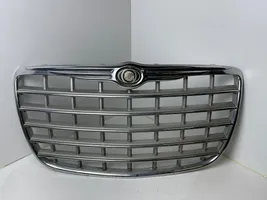 Chrysler 300 - 300C Maskownica / Grill / Atrapa górna chłodnicy 04805929AA