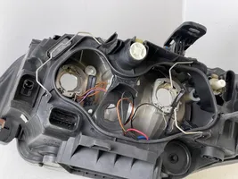 BMW 1 E81 E87 Lampa przednia 10019510