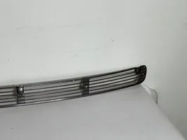 BMW 7 E38 Griglia vano motore/cofano 8125825