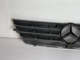 Mercedes-Benz C W203 Grille de calandre avant A2038800383