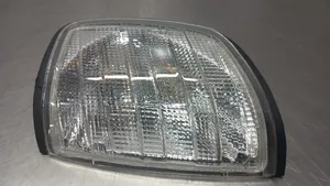 Mercedes-Benz E W124 Lampa przednia A1248201721
