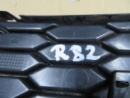 Audi Q3 8U Mascherina inferiore del paraurti anteriore 8U0807682T