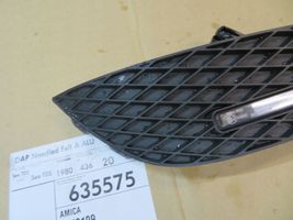 Opel Astra H Kratka dolna zderzaka przedniego 13225763