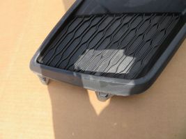 Seat Ibiza V (KJ) Grille inférieure de pare-chocs avant 6F0853665