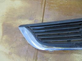 Opel Vectra A Grille calandre supérieure de pare-chocs avant 90505722