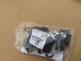 Opel Mokka B Staffa di rinforzo montaggio del paraurti posteriore 9842007280