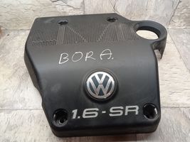 Volkswagen Bora Couvercle cache moteur 06A103925AC