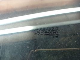 Porsche Cayenne (9PA) Finestrino/vetro retro 7L5845298
