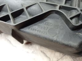 Skoda Fabia Mk1 (6Y) Boîte de batterie 6Q0915331