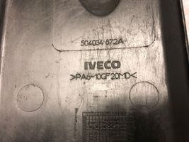 Iveco Daily 30.8 - 9 Couvercle cache moteur 504034872A