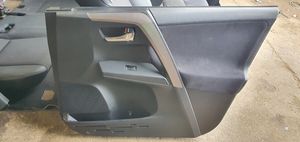 Toyota RAV 4 (XA40) Set interni 