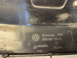 Volkswagen Transporter - Caravelle T5 Etusäleikkö 